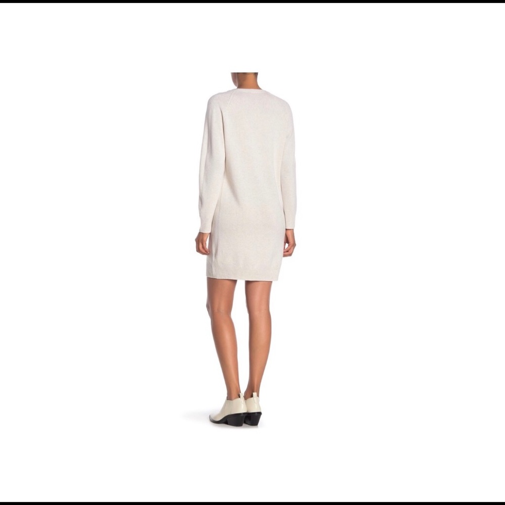 SOLD NWT Vince V-neck cashmere sweater dress - Picture 2 of 4